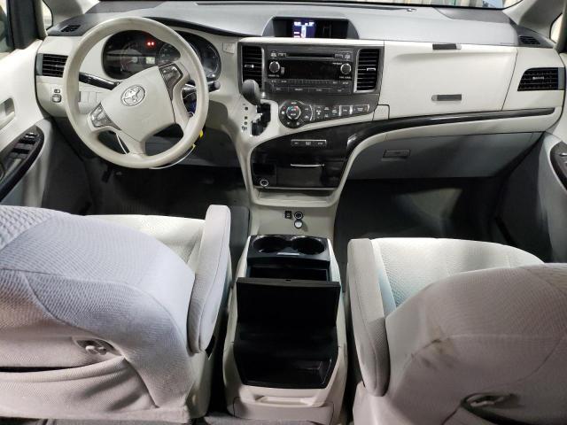 Photo 7 VIN: 5TDKK3DC3ES435849 - TOYOTA SIENNA LE 