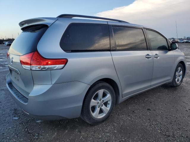 Photo 2 VIN: 5TDKK3DC3ES438461 - TOYOTA SIENNA LE 