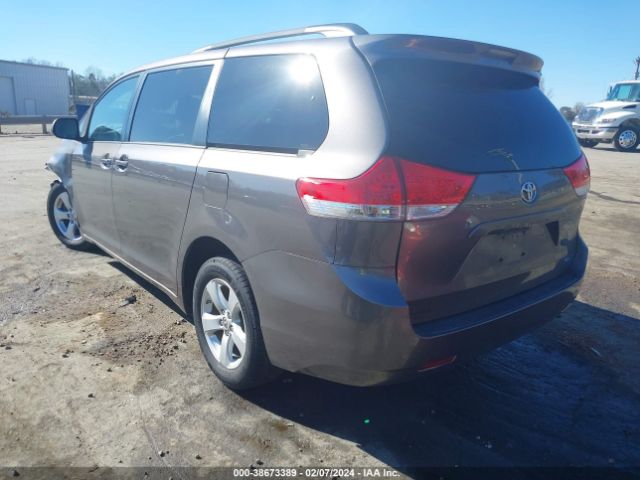 Photo 2 VIN: 5TDKK3DC3ES460587 - TOYOTA SIENNA 