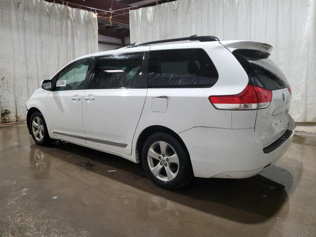 Photo 1 VIN: 5TDKK3DC3ES467233 - TOYOTA SIENNA LE 