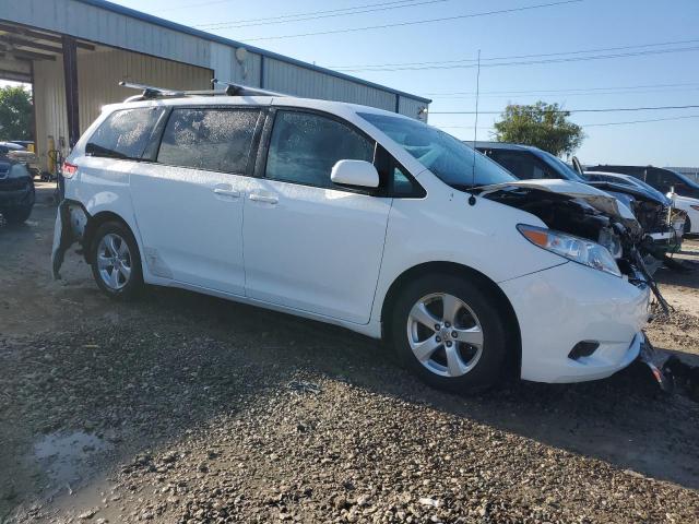 Photo 3 VIN: 5TDKK3DC3ES478314 - TOYOTA SIENNA LE 