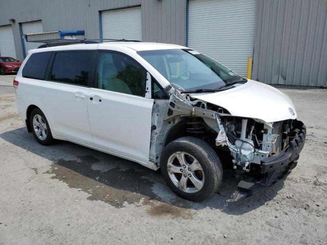 Photo 3 VIN: 5TDKK3DC3ES479785 - TOYOTA SIENNA LE 