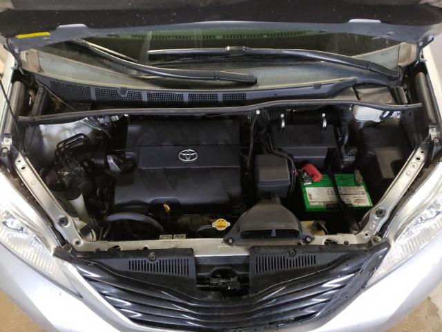 Photo 11 VIN: 5TDKK3DC3ES479950 - TOYOTA SIENNA LE 