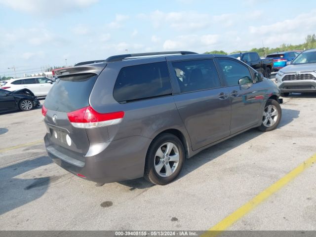 Photo 3 VIN: 5TDKK3DC3ES480452 - TOYOTA SIENNA 