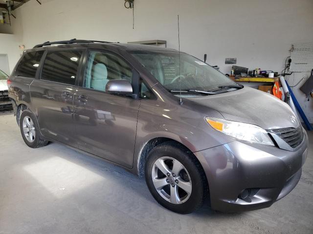 Photo 3 VIN: 5TDKK3DC3ES497722 - TOYOTA SIENNA LE 