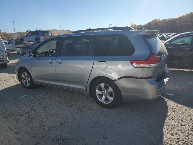 Photo 1 VIN: 5TDKK3DC3ES499020 - TOYOTA SIENNA LE 