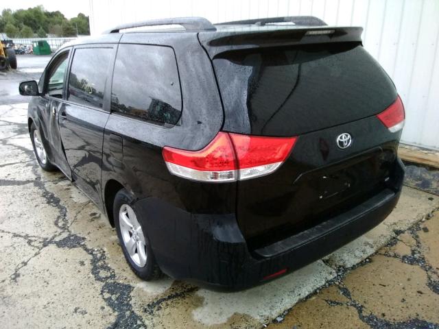 Photo 2 VIN: 5TDKK3DC3ES499941 - TOYOTA SIENNA LE 