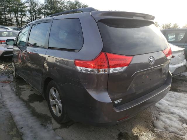 Photo 2 VIN: 5TDKK3DC3ES508668 - TOYOTA SIENNA LE 