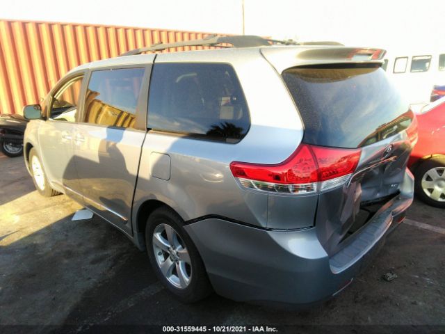 Photo 2 VIN: 5TDKK3DC3ES513157 - TOYOTA SIENNA 