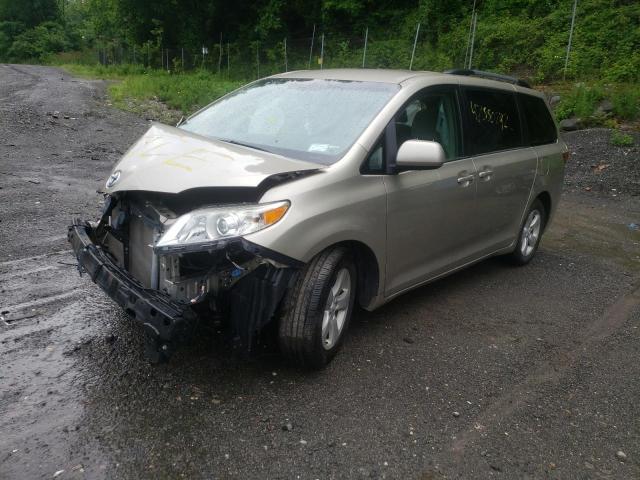 Photo 1 VIN: 5TDKK3DC3FS547682 - TOYOTA SIENNA LE 