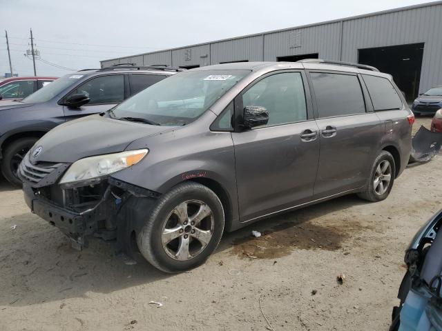 Photo 0 VIN: 5TDKK3DC3FS556494 - TOYOTA SIENNA LE 