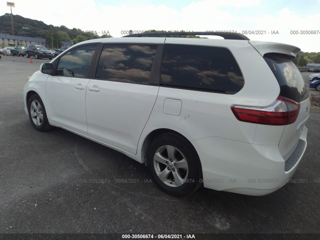 Photo 2 VIN: 5TDKK3DC3FS563901 - TOYOTA SIENNA 