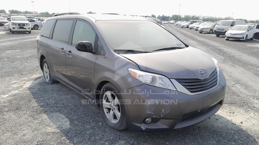 Photo 9 VIN: 5TDKK3DC3FS569472 - TOYOTA SIENNA 