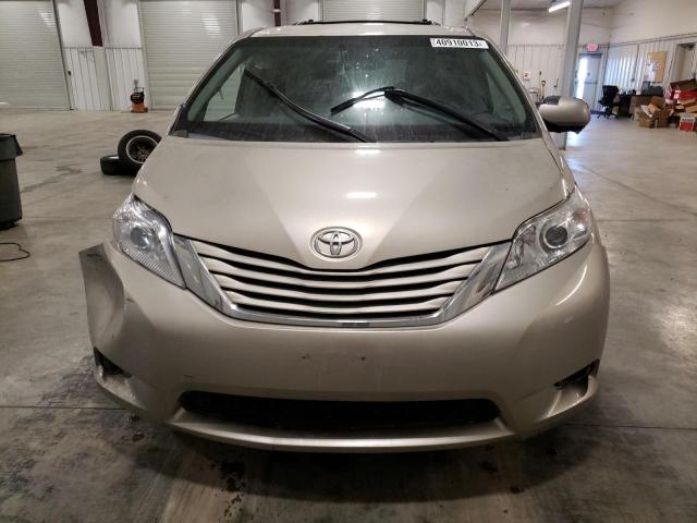 Photo 4 VIN: 5TDKK3DC3FS574056 - TOYOTA SIENNA LE 