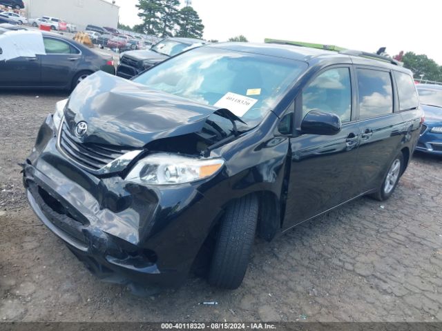 Photo 1 VIN: 5TDKK3DC3FS590628 - TOYOTA SIENNA 