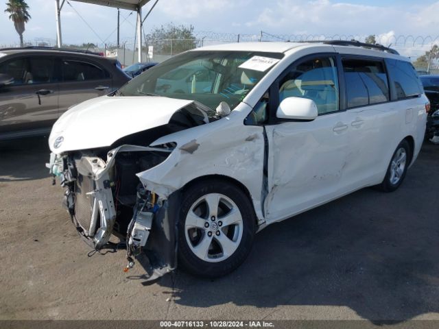 Photo 1 VIN: 5TDKK3DC3FS596235 - TOYOTA SIENNA 