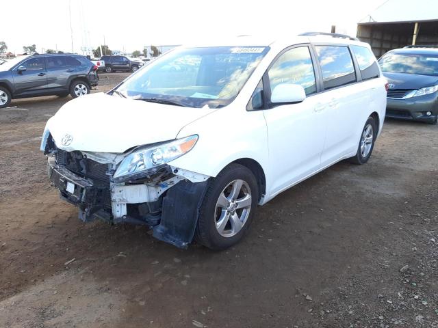 Photo 1 VIN: 5TDKK3DC3FS605757 - TOYOTA SIENNA LE 