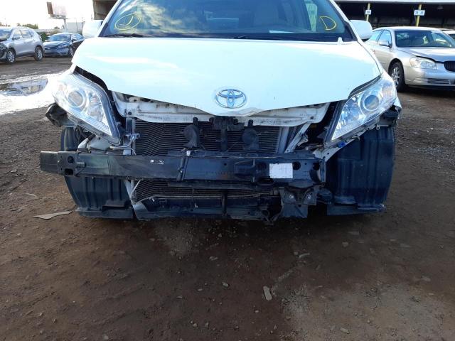 Photo 8 VIN: 5TDKK3DC3FS605757 - TOYOTA SIENNA LE 