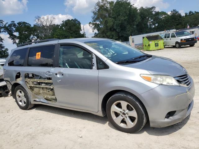 Photo 3 VIN: 5TDKK3DC3FS609954 - TOYOTA SIENNA LE 