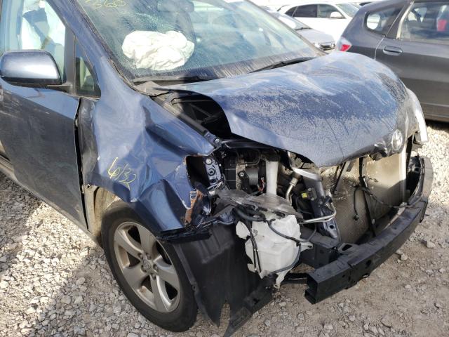 Photo 8 VIN: 5TDKK3DC3FS613390 - TOYOTA SIENNA LE 