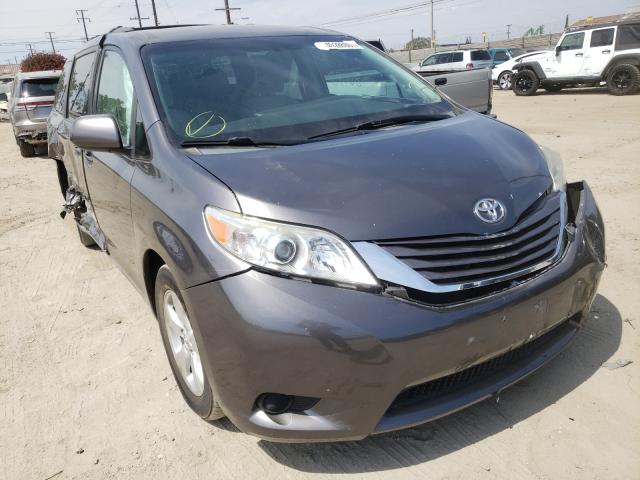 Photo 0 VIN: 5TDKK3DC3FS617049 - TOYOTA SIENNA LE 