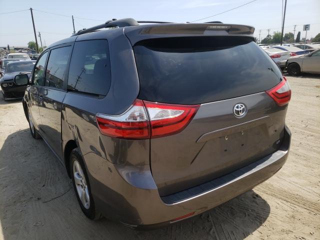 Photo 2 VIN: 5TDKK3DC3FS617049 - TOYOTA SIENNA LE 