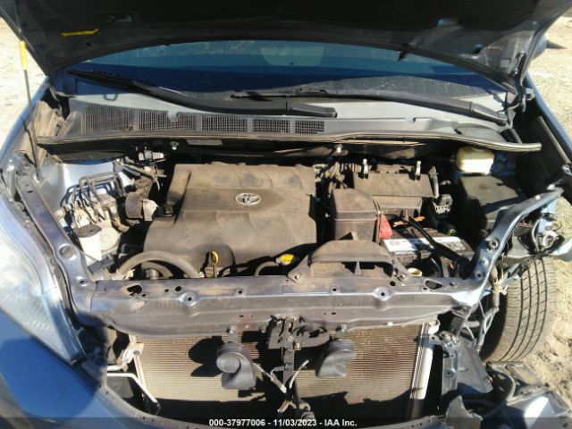 Photo 9 VIN: 5TDKK3DC3FS652271 - TOYOTA SIENNA 