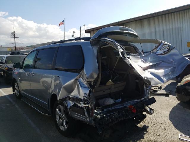 Photo 2 VIN: 5TDKK3DC3FS672908 - TOYOTA SIENNA LE 