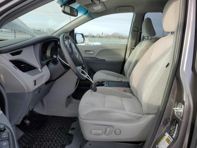 Photo 6 VIN: 5TDKK3DC3FS689143 - TOYOTA SIENNA LE 