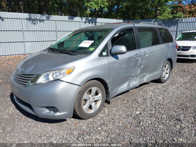 Photo 1 VIN: 5TDKK3DC3GS705181 - TOYOTA SIENNA 