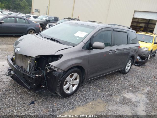 Photo 1 VIN: 5TDKK3DC3GS714155 - TOYOTA SIENNA 