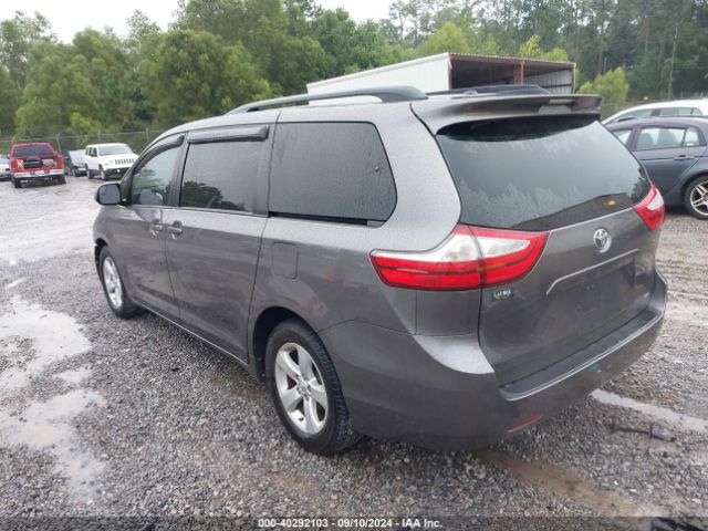 Photo 2 VIN: 5TDKK3DC3GS714155 - TOYOTA SIENNA 