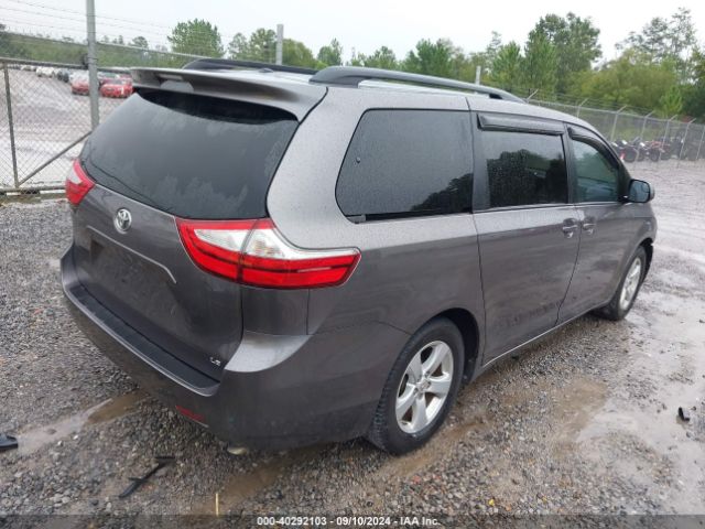 Photo 3 VIN: 5TDKK3DC3GS714155 - TOYOTA SIENNA 