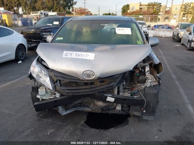 Photo 5 VIN: 5TDKK3DC4BS007686 - TOYOTA SIENNA 