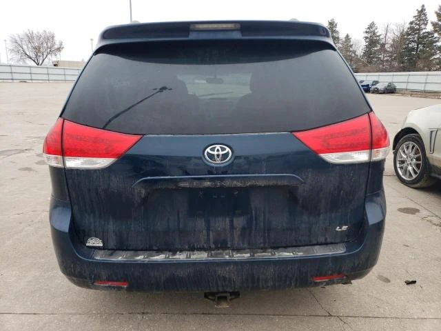 Photo 5 VIN: 5TDKK3DC4BS009213 - TOYOTA SIENNA LE 