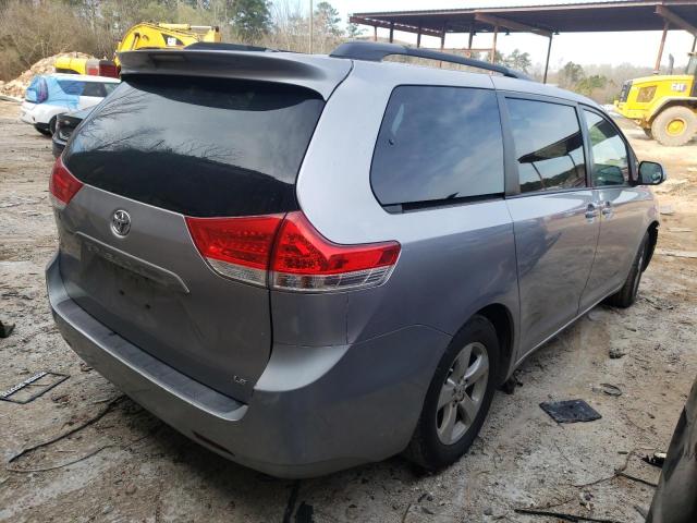 Photo 3 VIN: 5TDKK3DC4BS034810 - TOYOTA SIENNA LE 