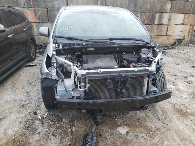 Photo 8 VIN: 5TDKK3DC4BS034810 - TOYOTA SIENNA LE 