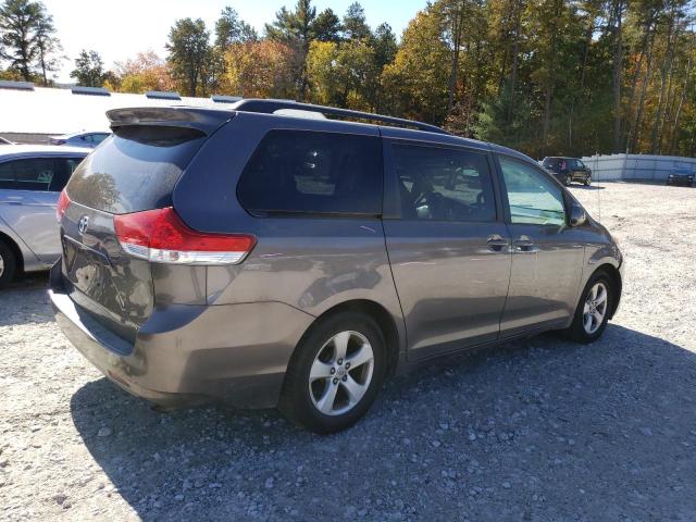 Photo 2 VIN: 5TDKK3DC4BS037089 - TOYOTA SIENNA LE 