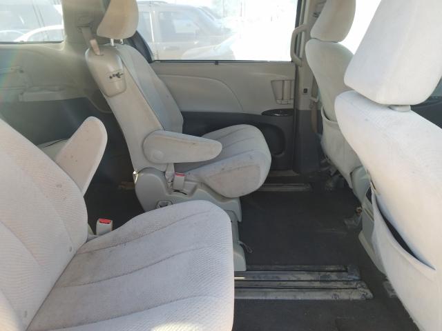 Photo 5 VIN: 5TDKK3DC4BS038775 - TOYOTA SIENNA LE 