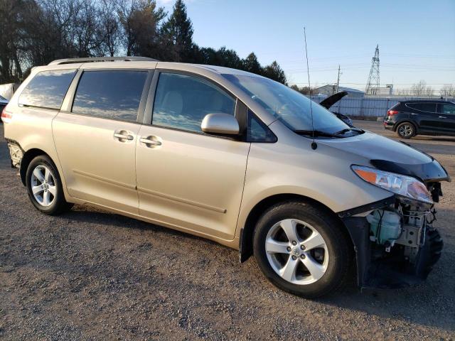 Photo 3 VIN: 5TDKK3DC4BS050733 - TOYOTA SIENNA LE 