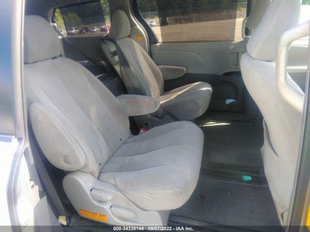 Photo 7 VIN: 5TDKK3DC4BS051042 - TOYOTA SIENNA 