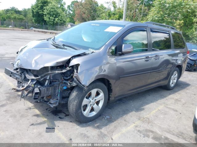 Photo 1 VIN: 5TDKK3DC4BS052255 - TOYOTA SIENNA 