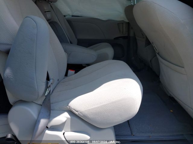 Photo 7 VIN: 5TDKK3DC4BS052255 - TOYOTA SIENNA 