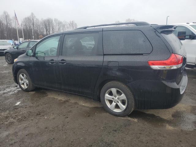 Photo 1 VIN: 5TDKK3DC4BS070027 - TOYOTA SIENNA LE 