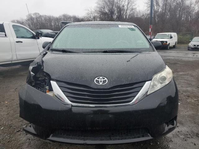 Photo 4 VIN: 5TDKK3DC4BS070027 - TOYOTA SIENNA LE 