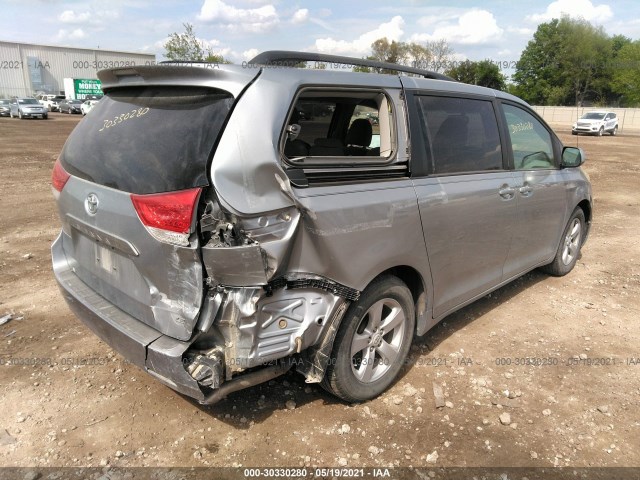 Photo 3 VIN: 5TDKK3DC4BS074207 - TOYOTA SIENNA 