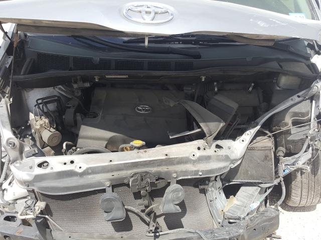 Photo 6 VIN: 5TDKK3DC4BS078712 - TOYOTA SIENNA LE 