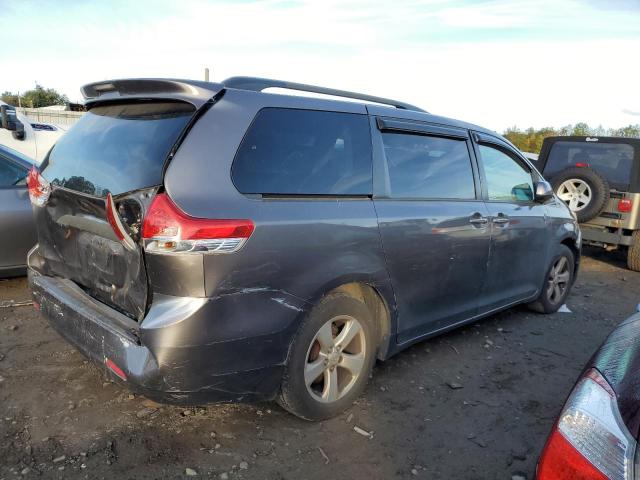 Photo 2 VIN: 5TDKK3DC4BS085174 - TOYOTA SIENNA LE 