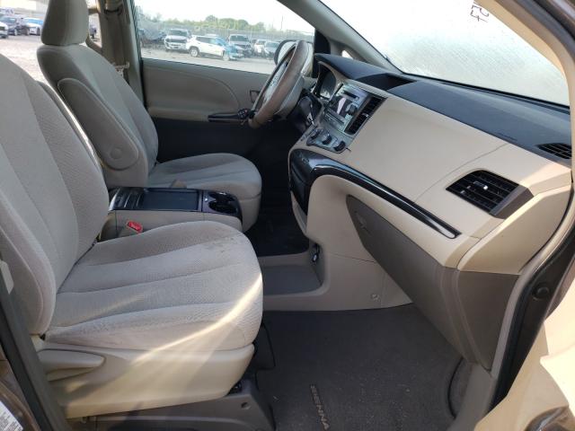 Photo 4 VIN: 5TDKK3DC4BS100921 - TOYOTA SIENNA 