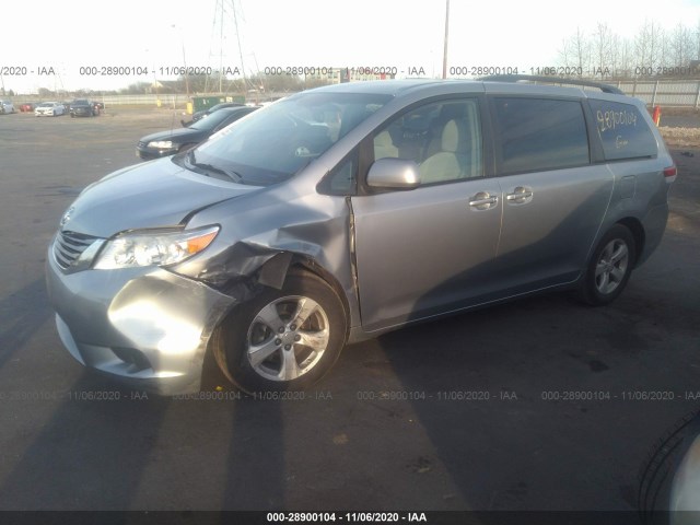 Photo 5 VIN: 5TDKK3DC4BS104306 - TOYOTA SIENNA 